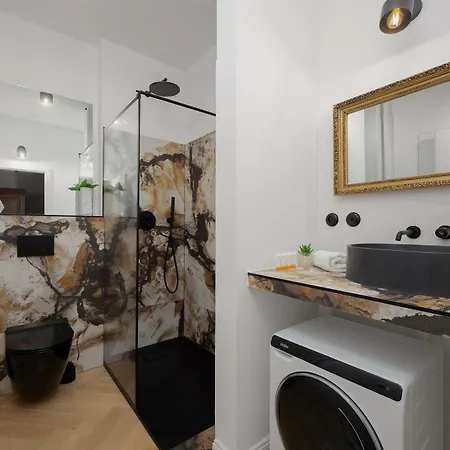 Apartment Elegant Near Royal Baths Park By Renters Warsaw