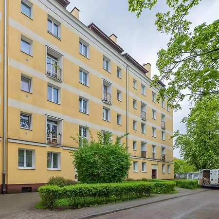 Elegant Near Royal Baths Park By Renters Warsaw